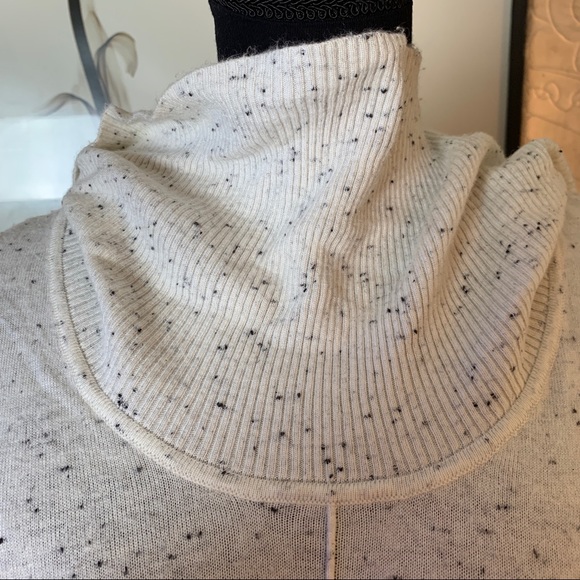 Cow neck sweater - Picture 6 of 8